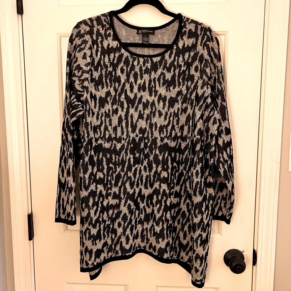 INC  International Concepts size 1X Black & Tan with Gold